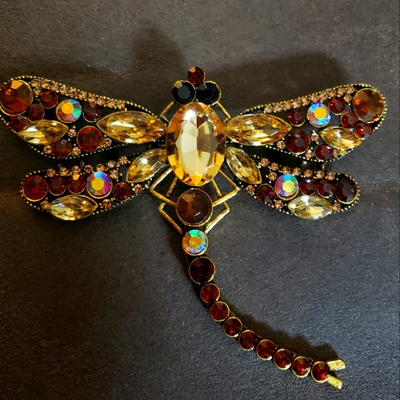 Dragonfly Pin Goldtone hardware with brown & yellow color stones - Picture 1 of 2